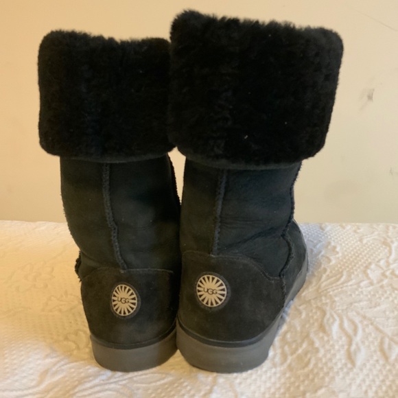 Ugg Boots Delaine In Black Womens Size 6 - Picture 3 of 6